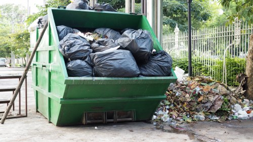 Choose the right waste removal service in Woolwich